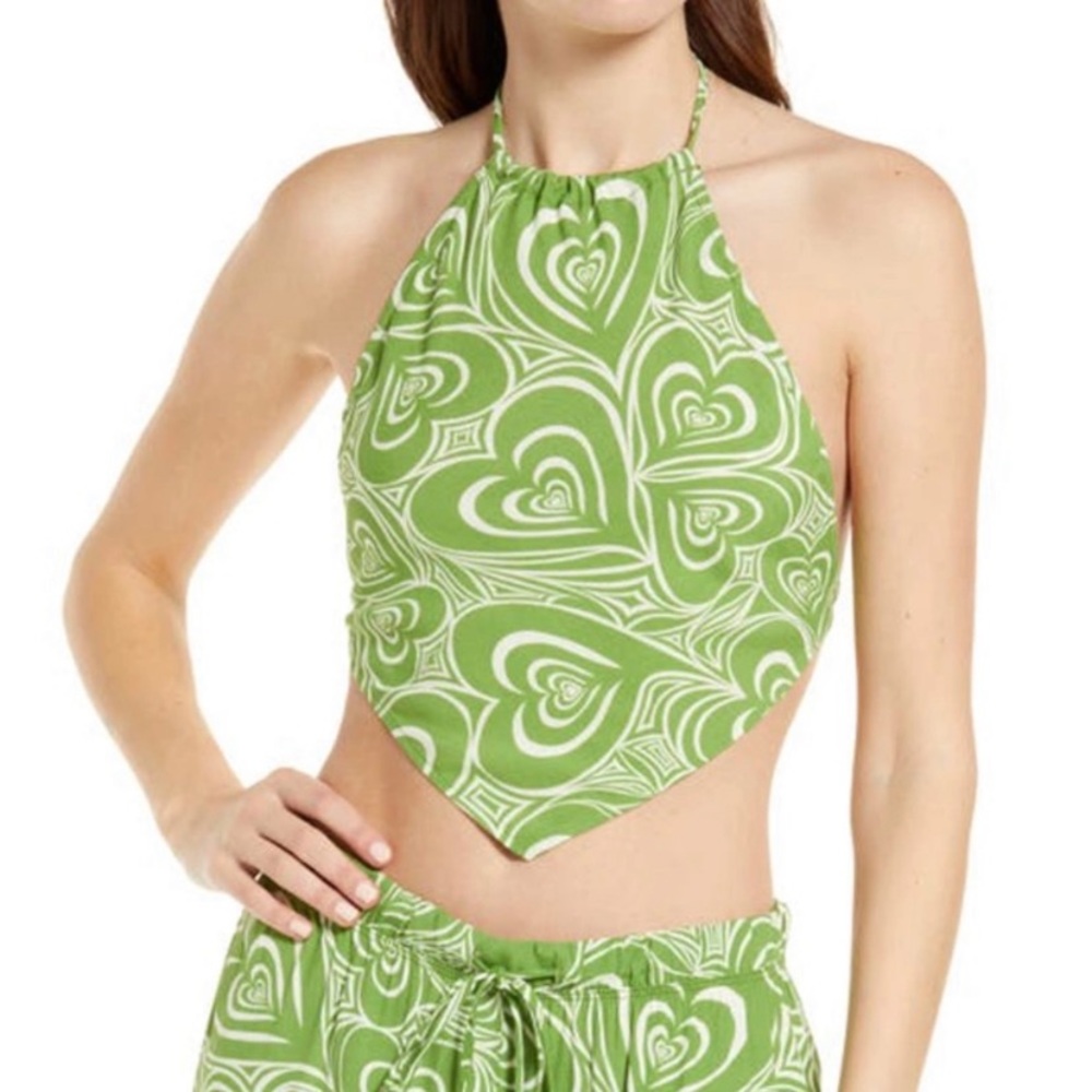 NWT Lisa Says Gah Clea Wide Hearts Top
